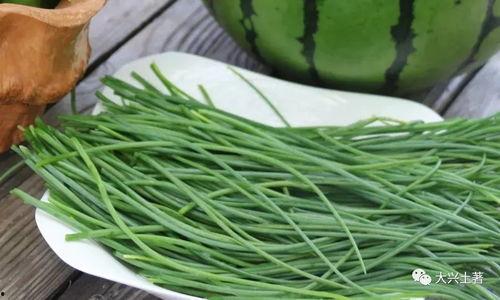 青青草网红吃瓜,揭秘娱乐圈幕后真相  第3张